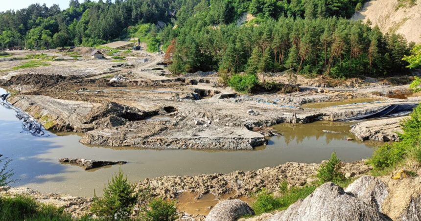 furnizarea apei menajere din statia tarnaveni a fost reluata pentru cel putin 2 zile autoritatile monitorizeaza nivelul de cloruri 685af45e901d6