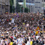 galerie foto jandarmii au dat amenzi de 6 000 lei la marsul bucharest pride si evenimentele pride park trei persoane s au ales cu dosar penal 68457ae9e7999