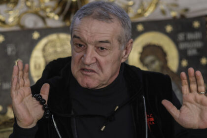 george becali reactioneaza dupa ce a primit interdictie sa cante in strana catedralei patriahale 68440bae60333