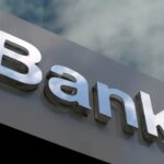 grafic actiunile bancare sar la bursa si trag indicele bet pe un nou maxim al acestui an 683df11903b27