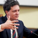 grinch ul nicusor dan a promulgat legea care interzice petardele si artificiile de revelion 6842a629ca020