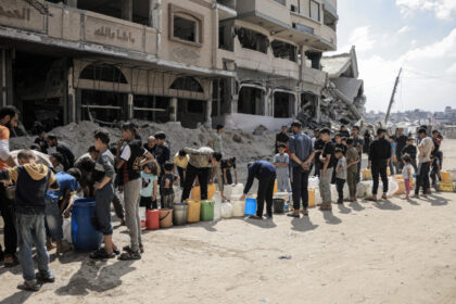 hamas acuza armata israeliana ca a tras cu tancurile in multimea adunata langa un centru de distributie a hranei din gaza reactia idf 683ca3b60ec5d