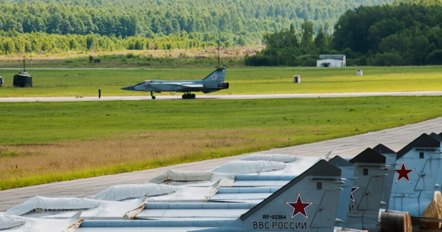 inca o baza aeriana rusa atacata de ucraineni printre avioanele lovite un mig 31k folosit la lansarea de rachete kinjal raport 68469abacaceb