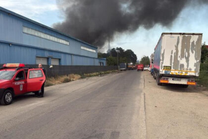 incendiu la un depozit din sectorul 6 al capitalei unde sunt depozitate butelii cu oxigen a fost emis mesaj ro alert 685ee33c9fd77