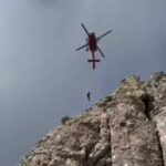 interventie dificila a salvamontistilor pentru recuperarea a 4 persoane blocate in acele morarului din bucegi 683c3ba891410