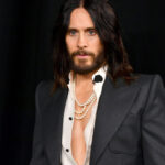 jared leto acuzat de noua femei de comportament de pradator si gesturi inacceptabile stia ce varsta aveam si nu i a pasat 68492fcfbbe64