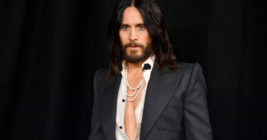 jared leto acuzat de noua femei de comportament de pradator si gesturi inacceptabile stia ce varsta aveam si nu i a pasat 68492fcfbbe64