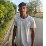 la 17 ani ianis marian buruian din mangalia este eroul care a salvat viata unei turiste la costinesti baiatul s a aruncat fara ezitare in valurile furioase 684868d7860e7