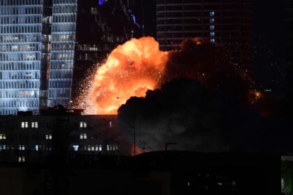 live text a doua noapte de bombardamente israelul este in razboi iranul isi rezerva dreptul de a raspunde decisiv 684d177640607