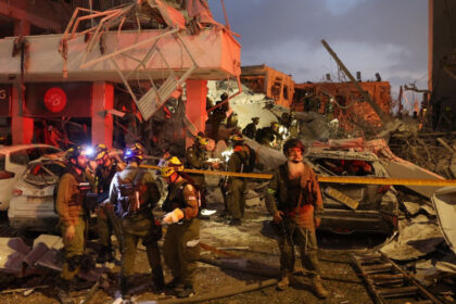 live text alarmele au sunat azi noapte in israel 7 morti in atacurile lansate de iran israelul a lovit ministerul apararii de la teheran 684e6331b4976