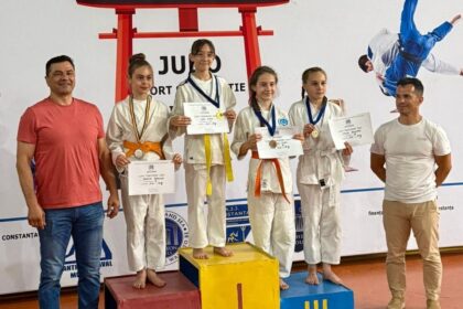 medalii stralucitoare pentru tinerii judoka de la cs pantheon constanta 685bc998212af