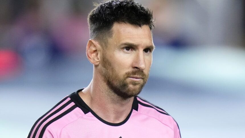 messi ronaldo duelul continua si la mondialul cluburilor leo la un pas sa fure recordul lui cr7 6859492ba879c