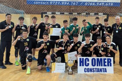 micii handbalisti de la hc omer au cucerit medaliile de argint ale campionatul national de juniori 3 683d74a188795