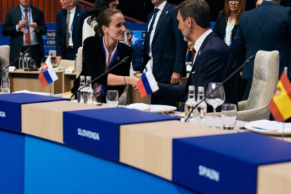 ministrul de externe oana toiu la reuniunea consiliului nato ucraina protejam impreuna cu fortele aliate granita ue 685c4f71efdf5