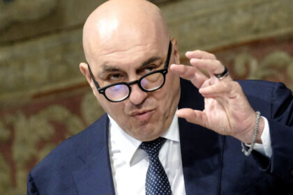 ministrul italian al apararii spune ca nato nu mai are un motiv sa existe asa cum este acum 6855ae5b6b9d0