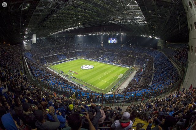 moment rar in fotbal un antrenor roman va conduce celebrul inter milano 6841e1476e4e5