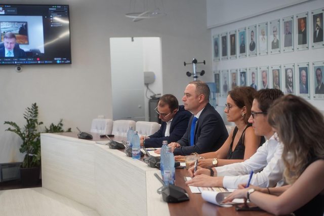 nazare am reluat dialogul pozitia ce privind capacitatea romaniei de a si creste veniturile si de a reduce credibil cheltuielile este mult mai rezervata decat in trecut 685ecf4d7bba5