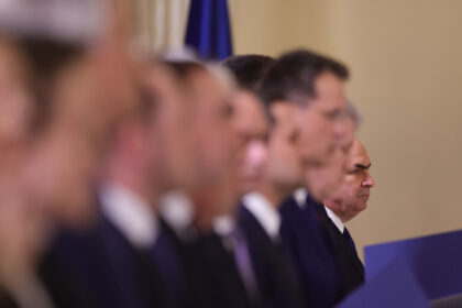 nicusor dan despre guvernul cu cinci vicepremieri cand o sa facem socoteala o sa fie mai putini oameni in aparat 685e6cba713e0