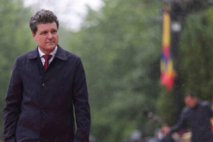 nicusor dan viitorul romaniei se cladeste pe grija responsabilitate si investitie in copii 683c5d6ce05fb