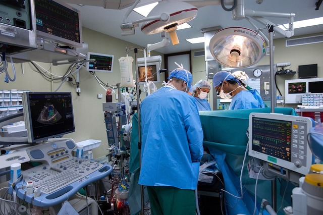 noul ministru al sanatatii ii obligam pe medicii angajati la public sa si lucreze la public atat cat le este programul 6859630f2072f