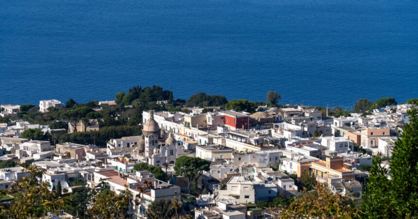 o celebra destinatie turistica din italia interzice chelnerilor si vanzatorilor sa se apropie de turisti pe strada amenzi uriase 685042b2d0ca6