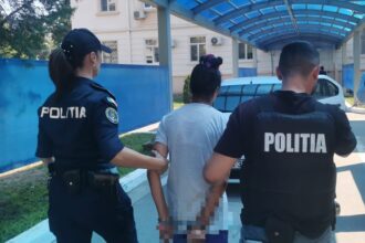 o femeie cautata de autoritatile italiene pentru talharie si trecere frauduloasa a frontierei depistata la mangalia 684c04589b1bc