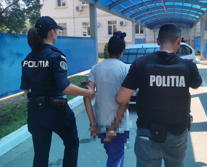 o femeie cautata de autoritatile italiene pentru talharie si trecere frauduloasa a frontierei depistata la mangalia 684c04589b1bc