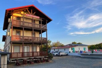 o pensiune din statiunea vama veche situata la 400 de plaja amphora se vinde cu aproape 2 milioane de euro 685449fd04471