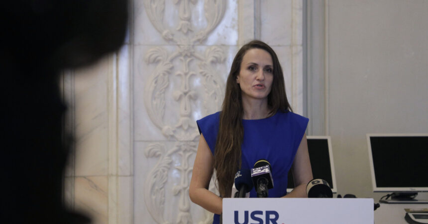 oana toiu si a preluat mandatul la ministerul de externe discutii cu emil hurezeanu despre prioritatile diplomatiei romane 685b0d93781a5