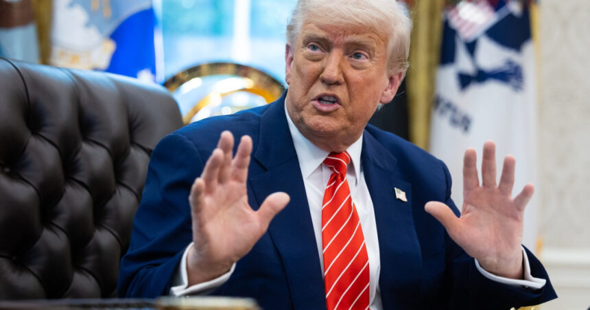 ocde si a revizuit previziunile in urma razboiului comercial declansat de trump comertul e afectat la fel consumul si investitiile 683ed31079ad0