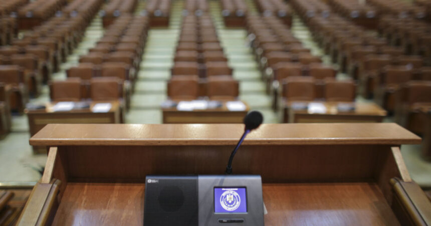 parlamentarii din comisii nu vor mai putea utiliza masinile de serviciu in perioada vacantei 6852c151bcee4