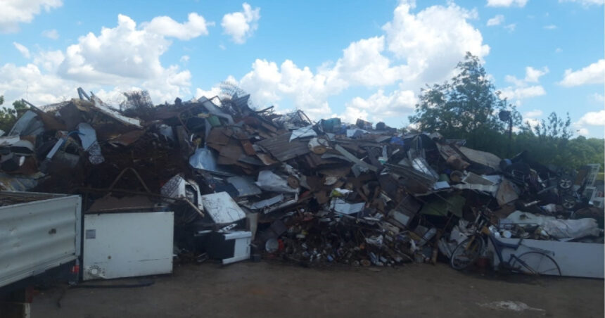 perchezitii la firme suspectate de reciclare fictiva a ambalajelor din sticla si plastic prejudiciu de 8 milioane de lei 683ff63aa7a66