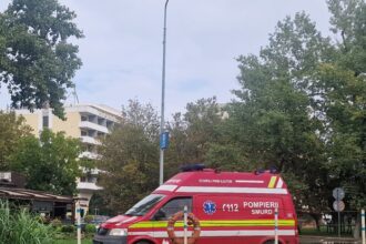 persoana cazuta de pe schele de la 5 metri in mamaia aproape de restaurantul blue acqua intervin echipajele smurd 68443888a4e7d