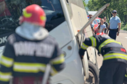 planul rosu de interventie a fost activat in botosani dupa ce un autocar s a rasturnat pe dn 29 684036eede37f
