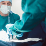 premiera medicala un bolnav de cancer a fost operat de un chirurg de la o distanta de aproape 11 000 km 6854de13c4461