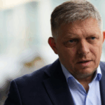 premierul fico ridica problema neutralitatii slovaciei inaintea summitului nato in aceste vremuri absurde de inarmare cand companiile de armament isi freaca mainile de bucurie 6853015f78c3b