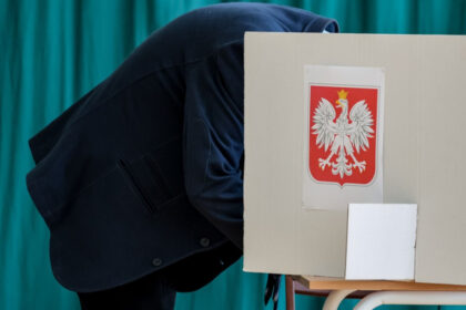 record de prezenta la vot in polonia 7131 dintre polonezii cu drept de vot au mers la urne in turul ii al prezidentialelor 683d5a2168573