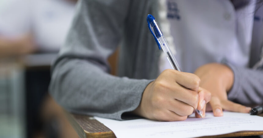 record in franta cel mai tanar candidat la examenul de bacalaureat are 8 ani 68432f3ed9515