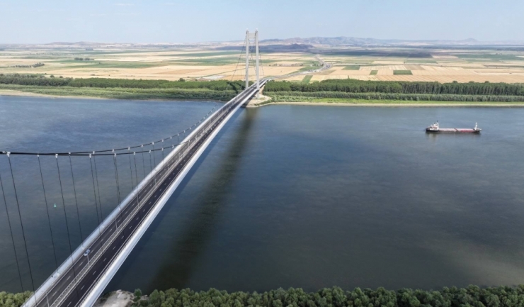 se deschide circulatia pe drumurile de legatura ale podului suspendat de la braila 685e38876f181