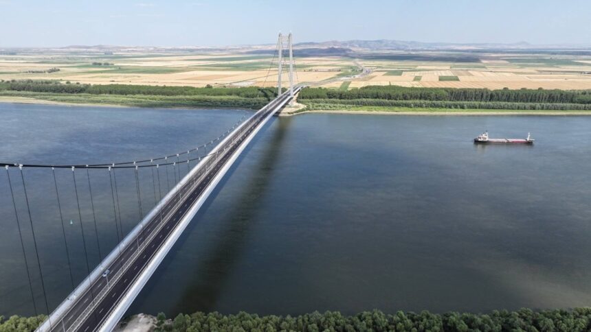 se deschide complet podul de la braila drumurile de legatura si pasajul cf intra in circulatie de maine 685d56bf76bef