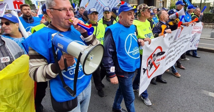 sindicalistii protesteaza la cotroceni ei cei reducerea subventiilor si eliminarea privilegiilor pentru partide si parlamentari 684a80c95f060