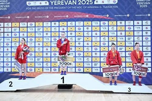 sportiva de la csm constanta cristina blanaru pe podium la cupa mondiala de sambo 68483eae5f004