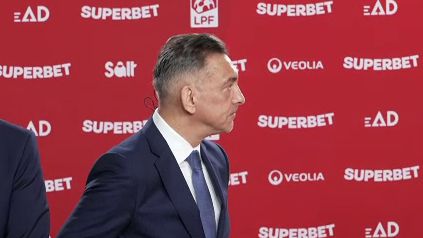 stefan tarnovanu a fost numit portarul sezonului iar ilie dumitrescu a reactionat imediat 685bdcd634d3d