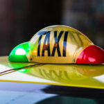 taxiurile din zona aeroporturilor au fost controlate de politia transporturi o masina din doua a fost amendata 684d70890920c