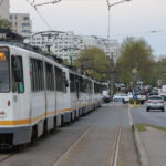 tramvai deraiat pe bulevardul theodor pallady din bucuresti circulatia liniilor 19 27 si 49 este blocata 6841633613f24