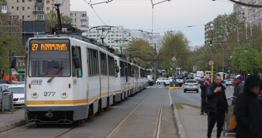 tramvai deraiat pe bulevardul theodor pallady din bucuresti circulatia liniilor 19 27 si 49 este blocata 6841633613f24