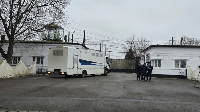 trei barbati condamnati pentru tentativa de omor identificati si incarcerati de politistii din castelu 685e9d6f6f172