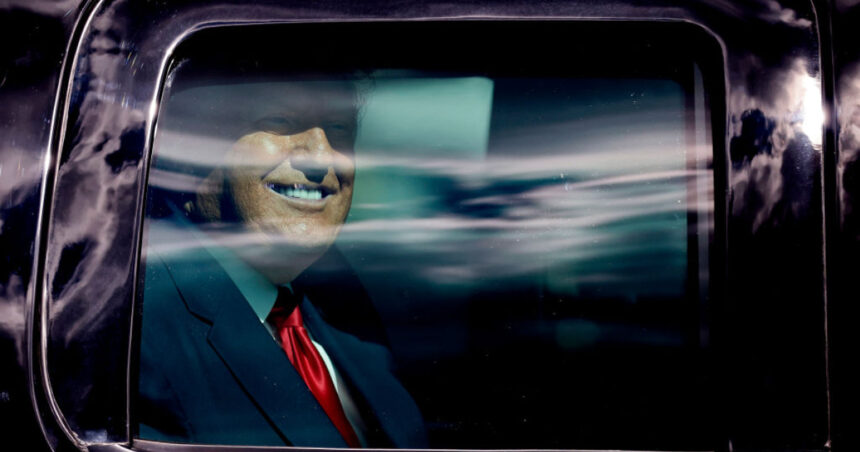 trump a distribuit pe reteaua sa o teorie a conspiratiei referitoare la joe biden executat in 2020 si inlocuit de clone 683cb65178cbd