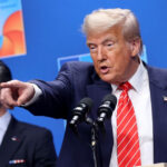 tu camasa alba haha e foarte agitata cum a decurs dialogul intre trump si o jurnalista al carei sot lupta in armata ucraineana 685cf2488c314