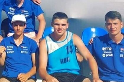 tudor serbanescu de la axiopolis cernavoda merge la europenele de beach handball la juniori 685eb46fb162c